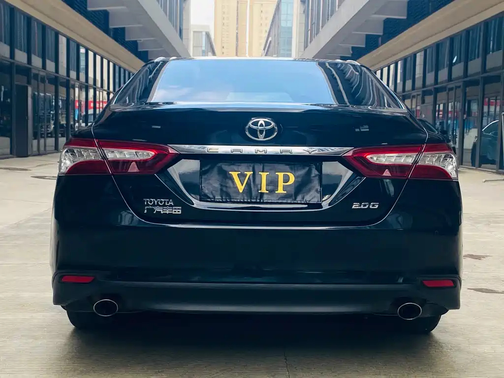 TOYOTA CAMRY 2018
