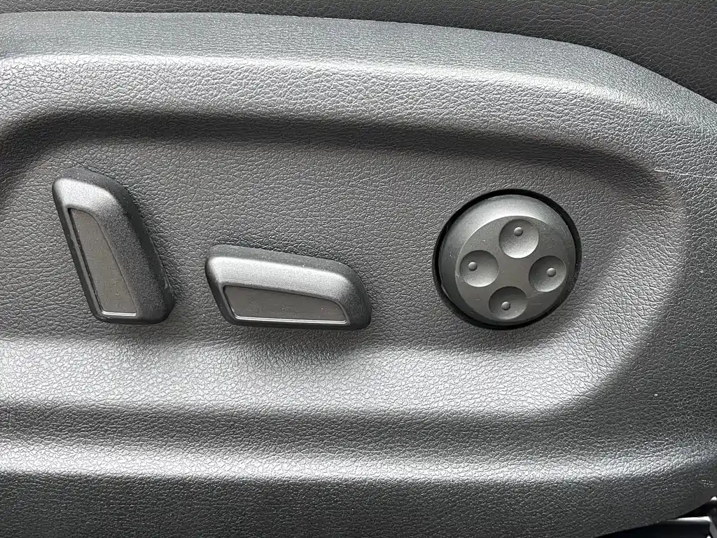 VOLKSWAGEN TIGUAN 2015