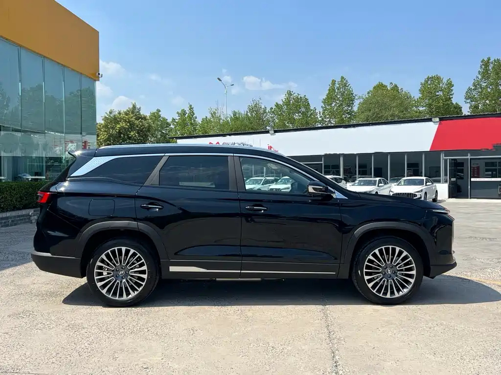 JETOUR SHANHAI L9 2025