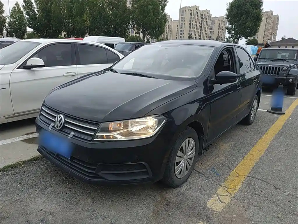 VOLKSWAGEN SANTANA 2021