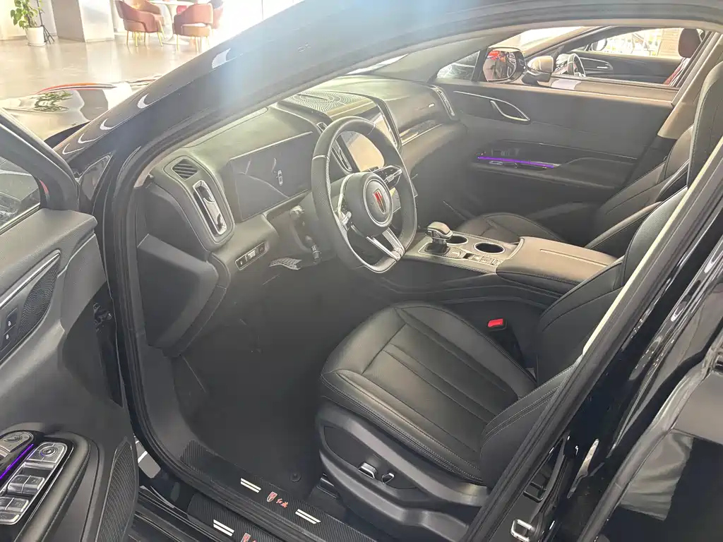 HONGQI HS3 PHEV 2024