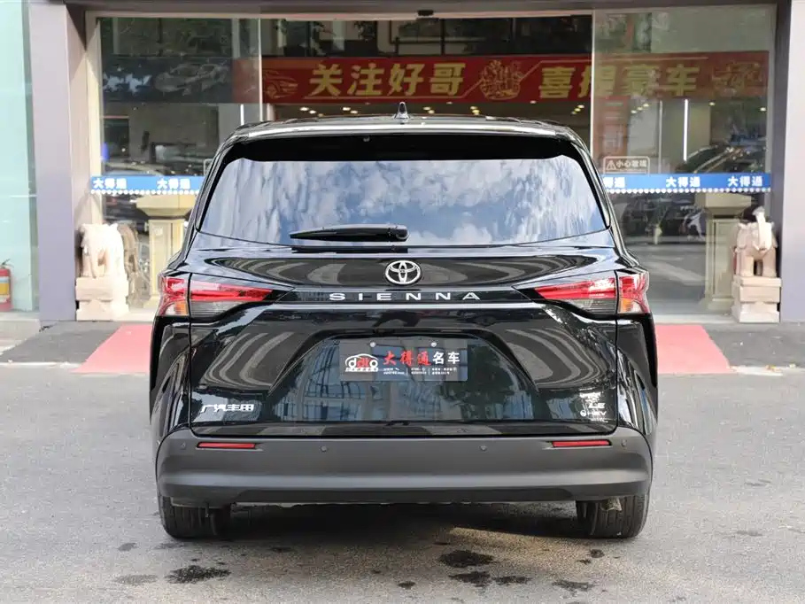 TOYOTA SIENNA SIENNA 2025