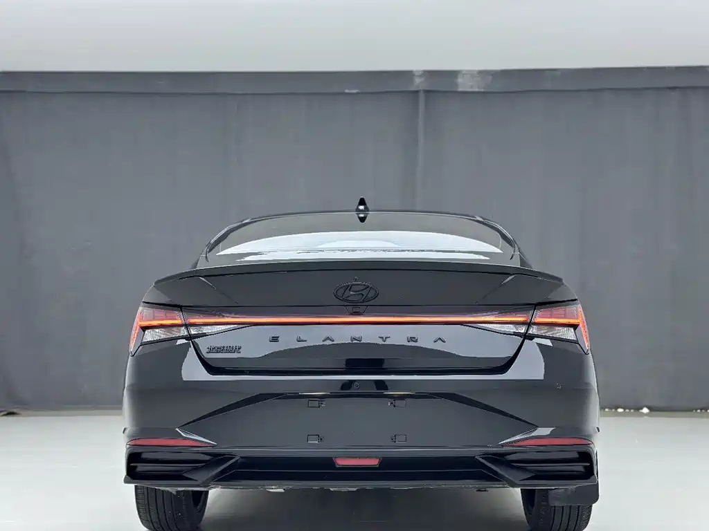 HYUNDAI ELANTRA 2023