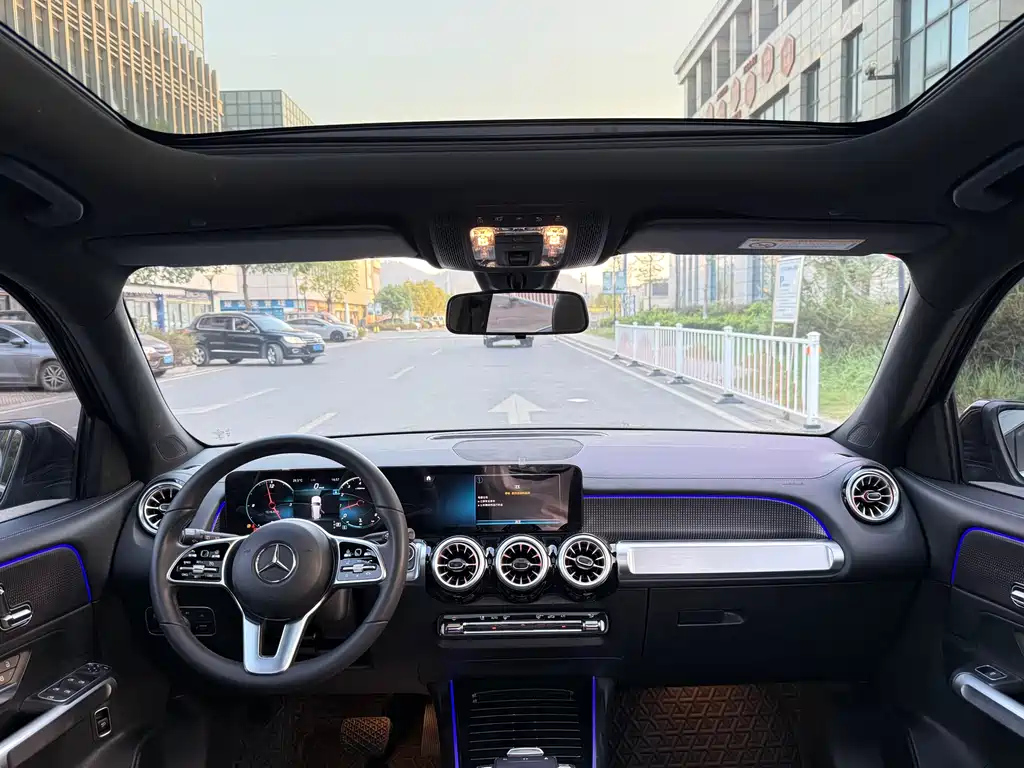 MERCEDES BENZ GLB 2022