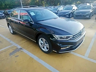 VOLKSWAGEN MAGOTAN 2025