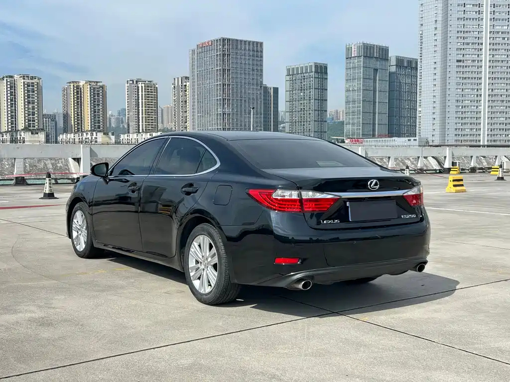 LEXUS ES 2014