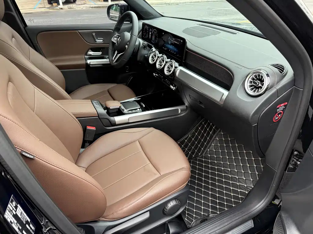 MERCEDES BENZ GLB 2023