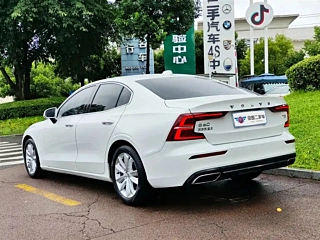 VOLVO S60  2021 YEAR T3 SMART MOBILITY DELUXE EDITION 2021