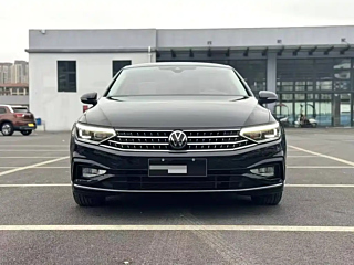 VOLKSWAGEN MAGOTAN 2023