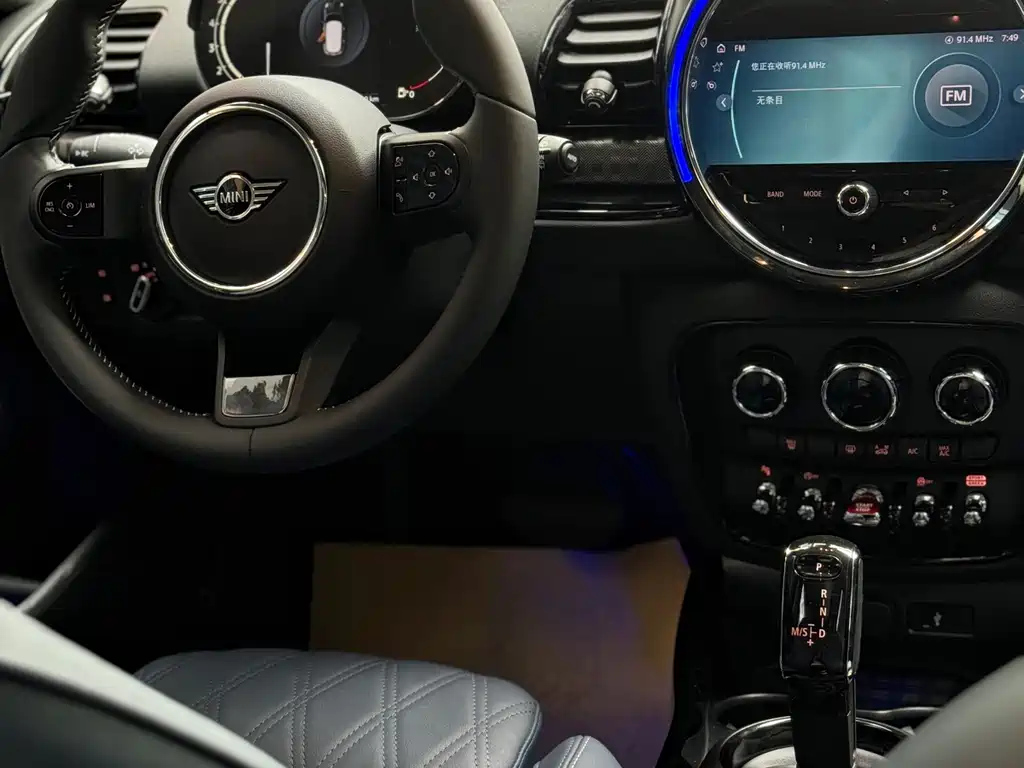 MINI CLUBMAN 2022