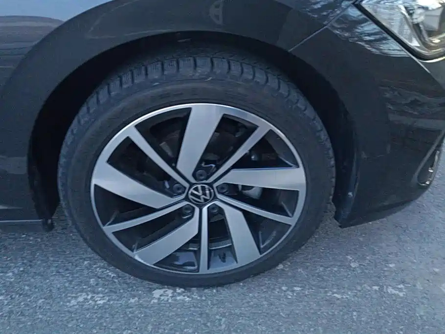 VOLKSWAGEN SAGITAR 2023