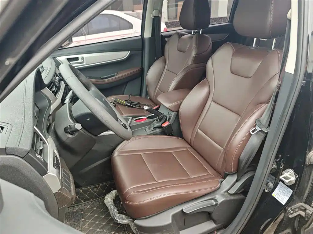 DONGFENG FORTHING T5 2022