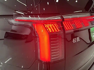 ZEEKR 009  2024 YEAR  SEATS  EDITION 108KWH 2024