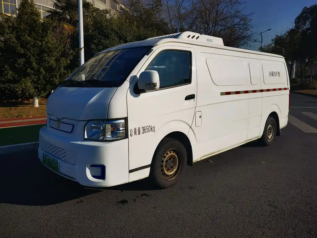 YUAN CHENG AU XINGXIANG E6 2024