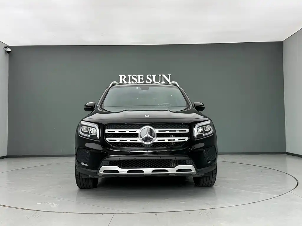 MERCEDES BENZ GLB 2021