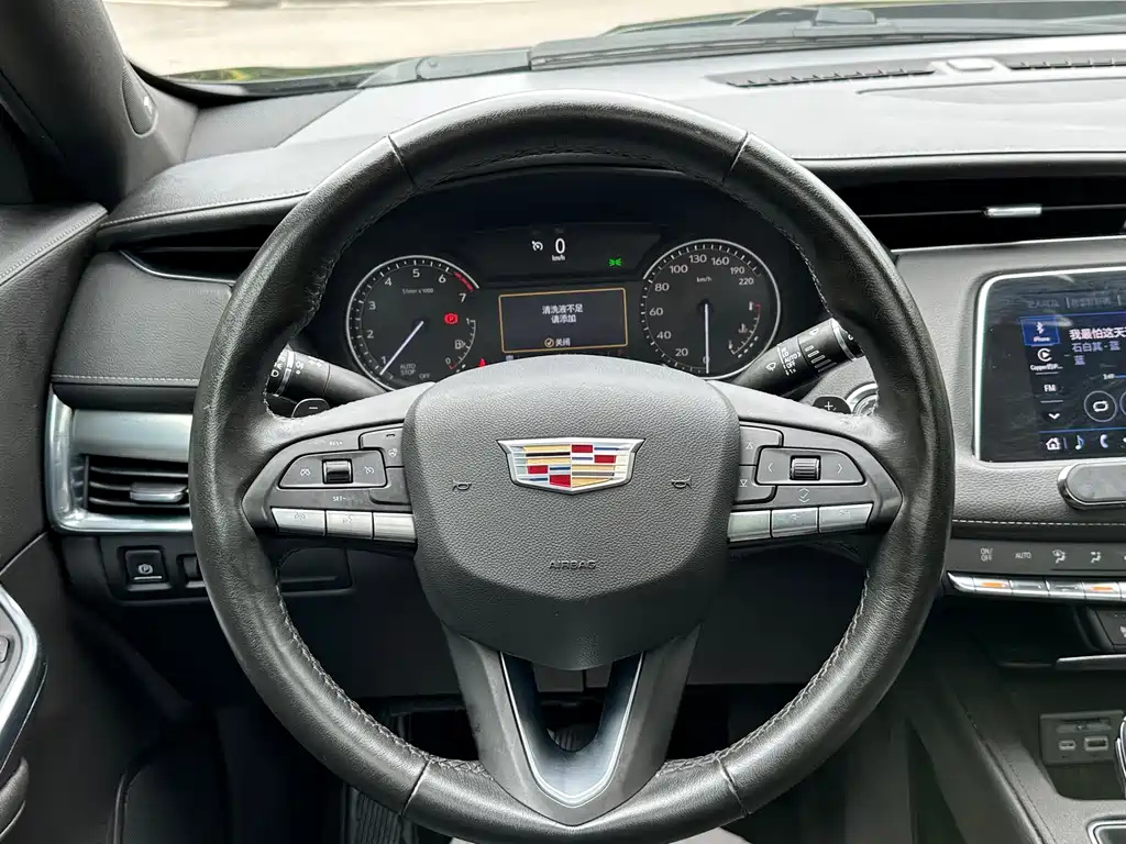 CADILLAC XT4 2021