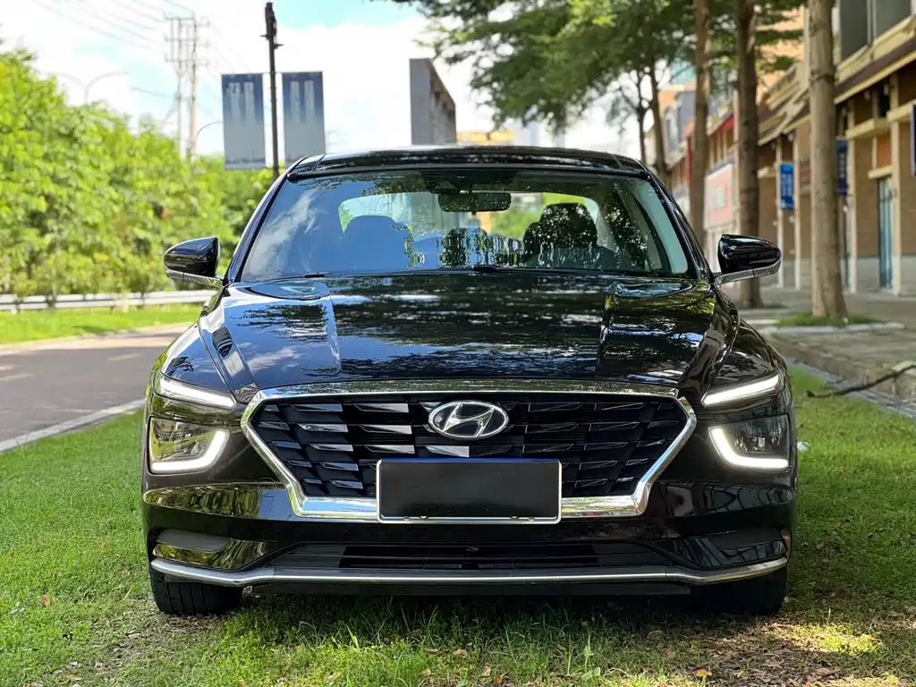 HYUNDAI MISTRA 2021