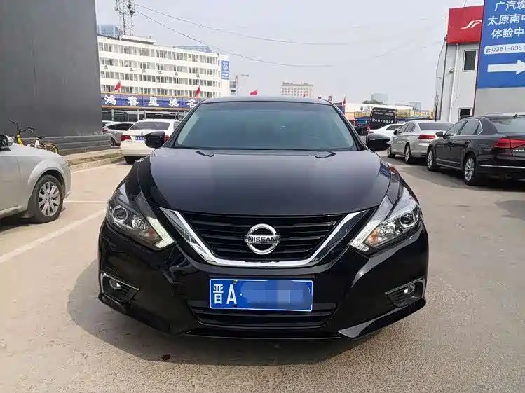 NISSAN TEANA 2016