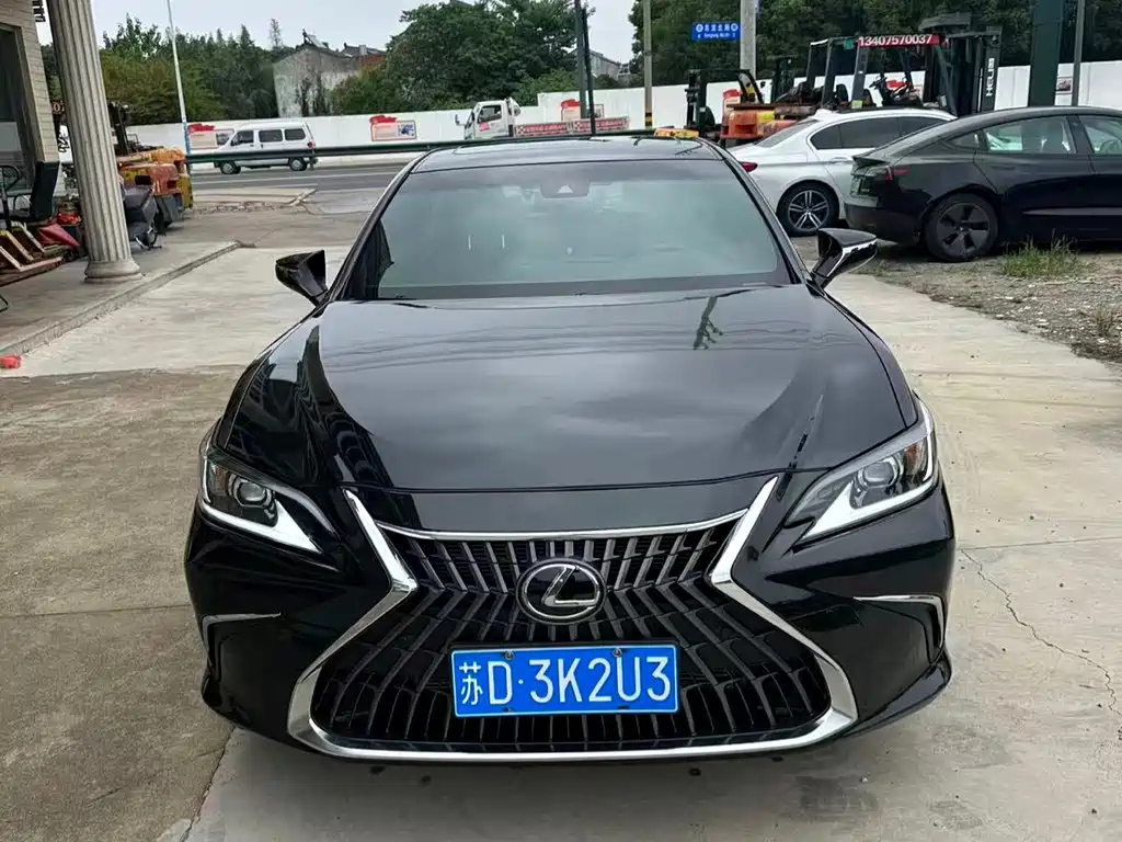 LEXUS ES 2023