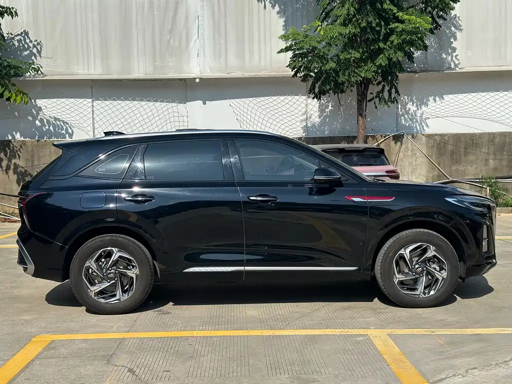 HONGQI HS3 2023