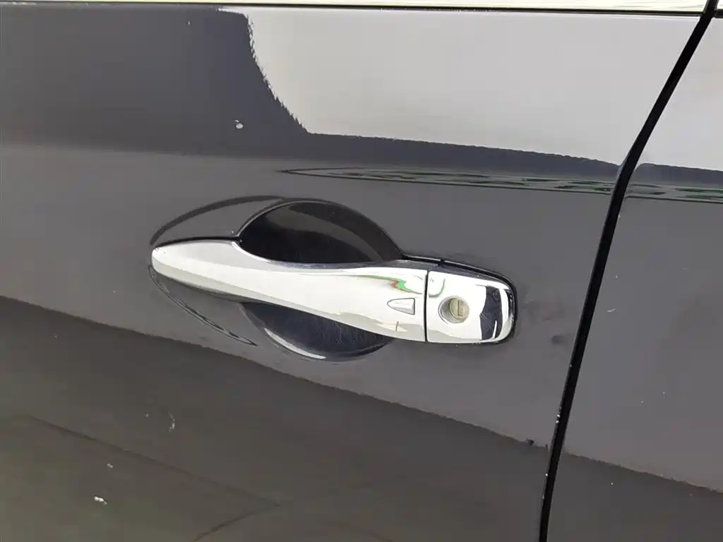 NISSAN TEANA 2015