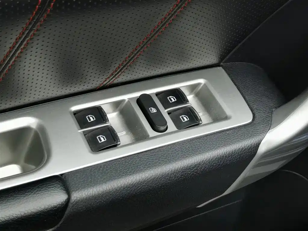 HAVAL H6 2015