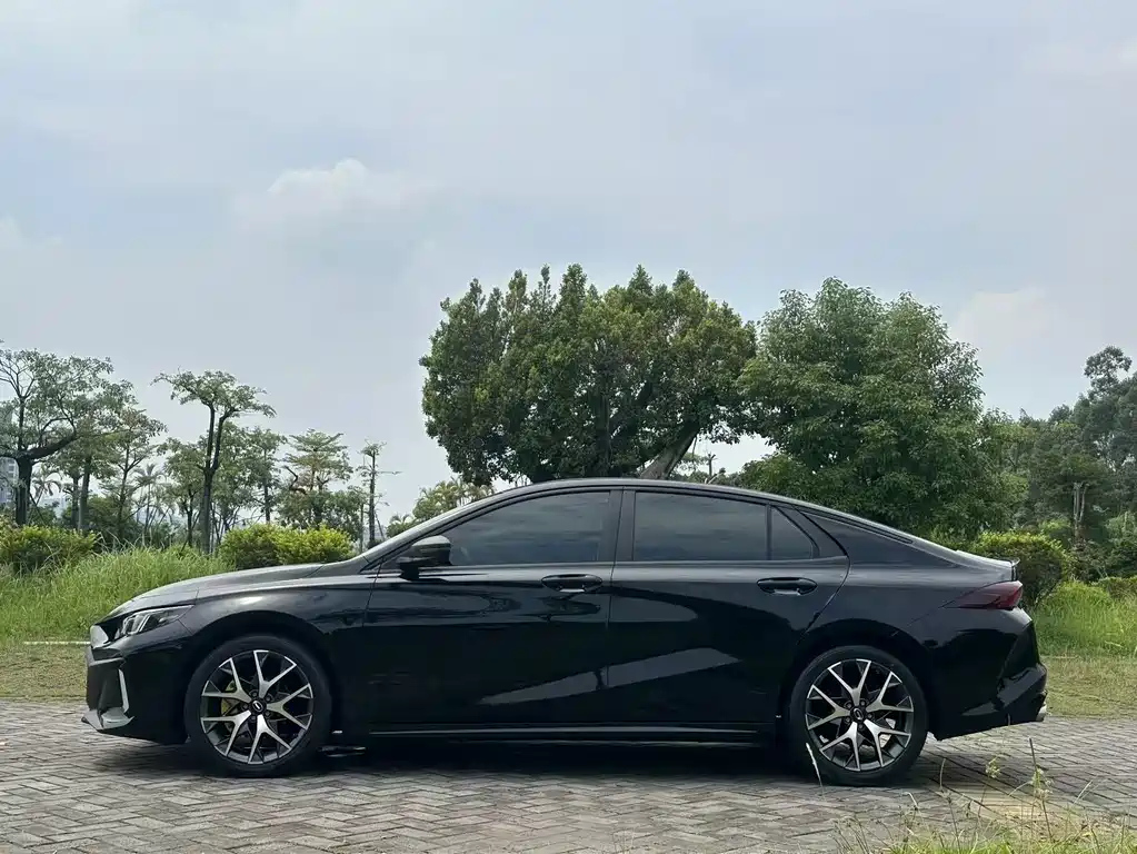TRUMPCHI EMPOW 2021