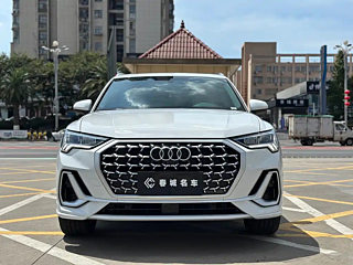 AUDI Q3  2024