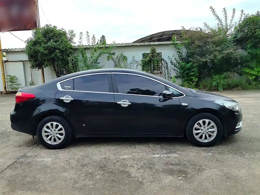 KIA K3 2015