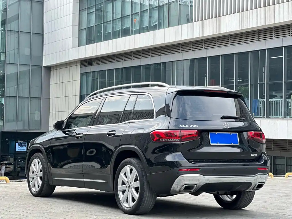 MERCEDES BENZ GLB 2021