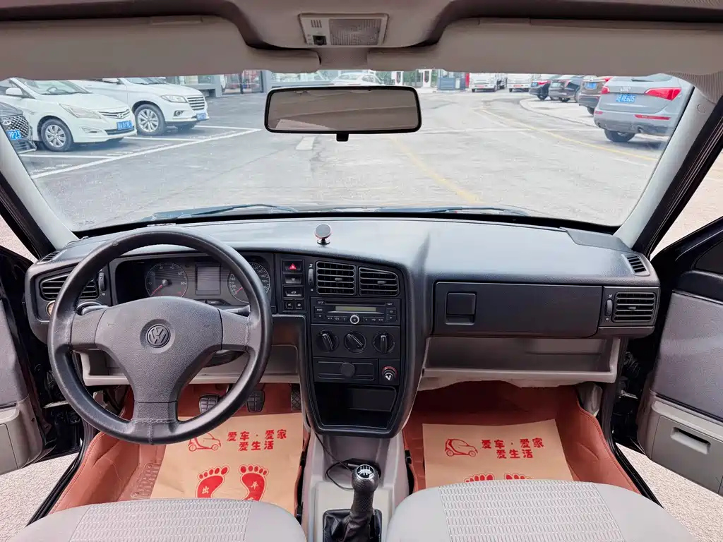 VOLKSWAGEN JETTA 2012