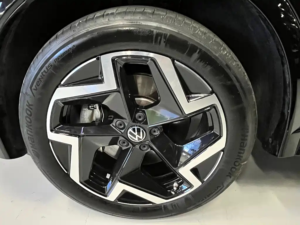 VOLKSWAGEN TIGUAN L 2025