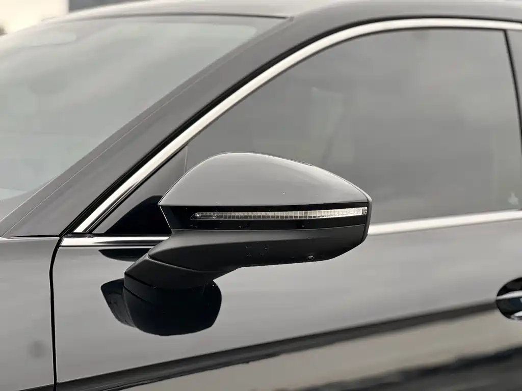 VOLKSWAGEN MAGOTAN 2025