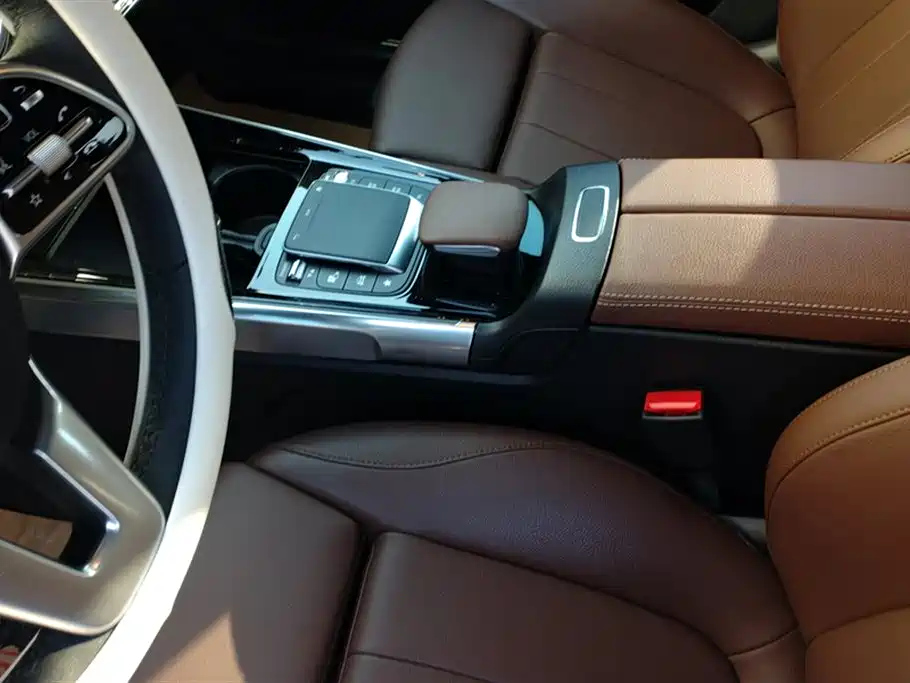 MERCEDES BENZ GLB 2020