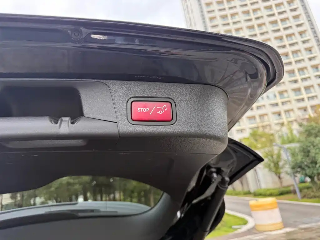 MERCEDES BENZ GLB 2021