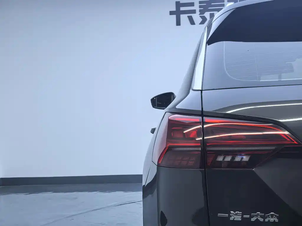 VOLKSWAGEN TAYRON 2019