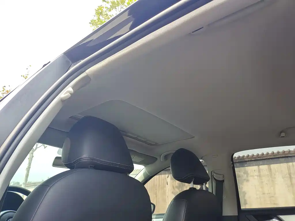 VOLKSWAGEN JETTA 2015