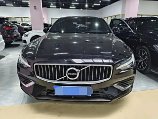VOLVO S60 2022