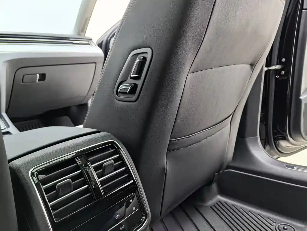 VOLKSWAGEN MAGOTAN 2022