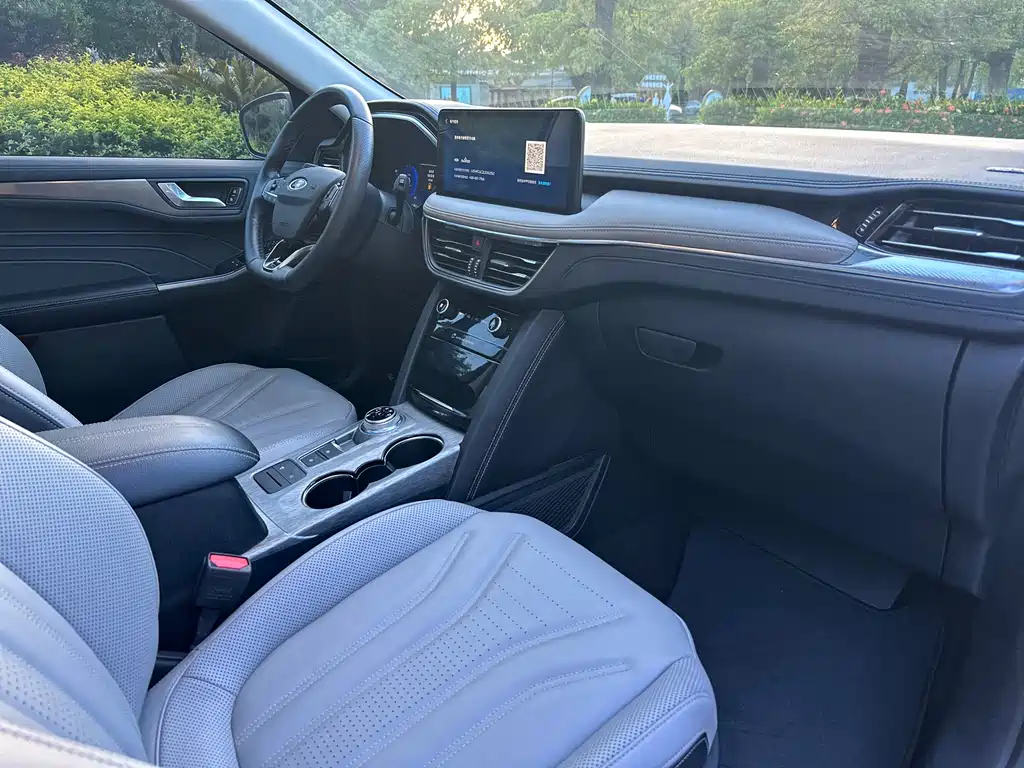 FORD ESCAPE 2021