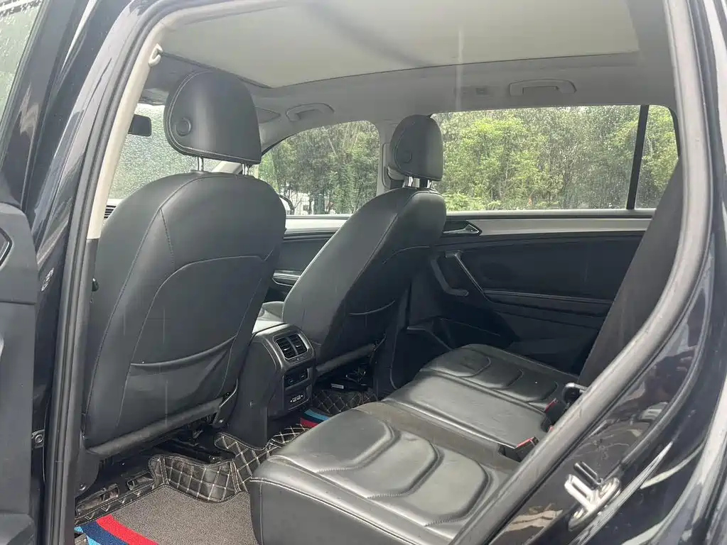 VOLKSWAGEN TIGUAN L 2019