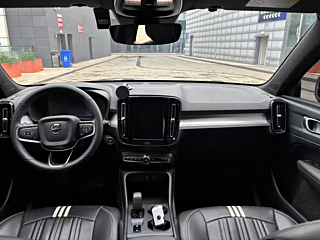 VOLVO XC40  2024 YEAR B3 SMART MOBILITY FASHION EDITION 2024