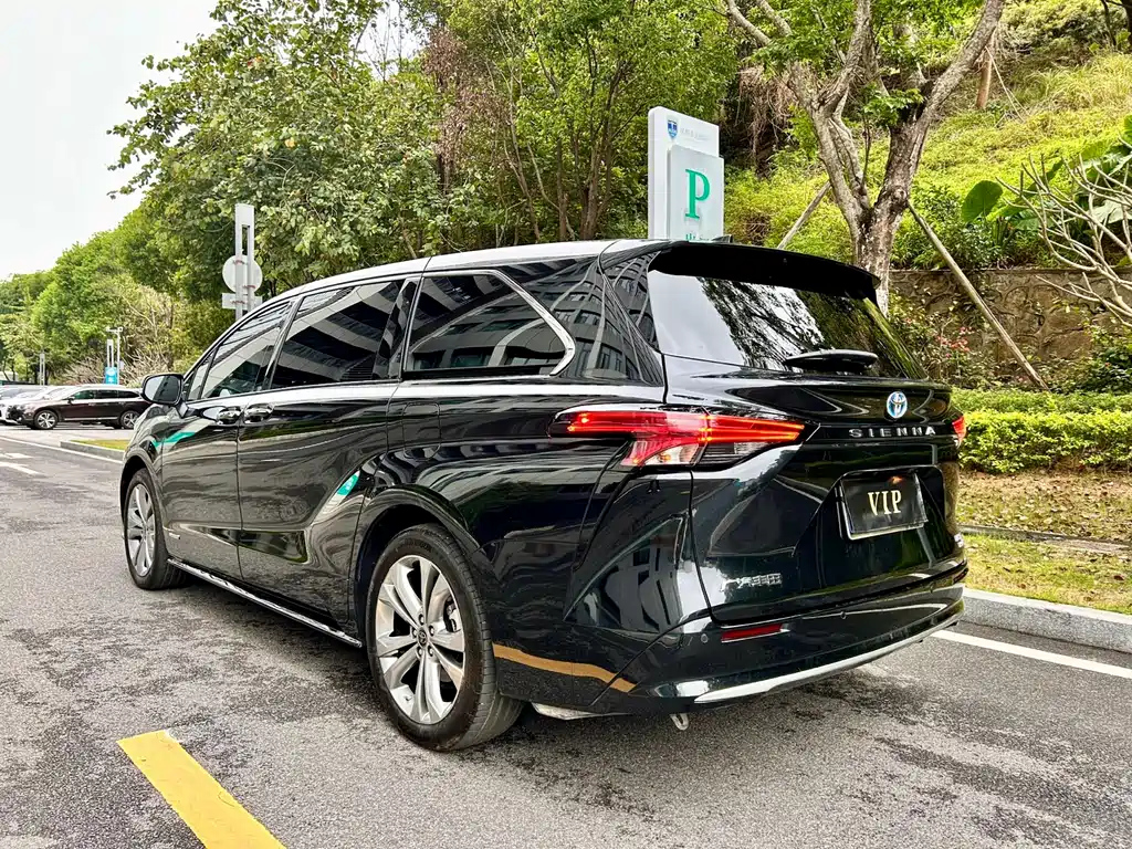TOYOTA SIENNA SIENNA 2023