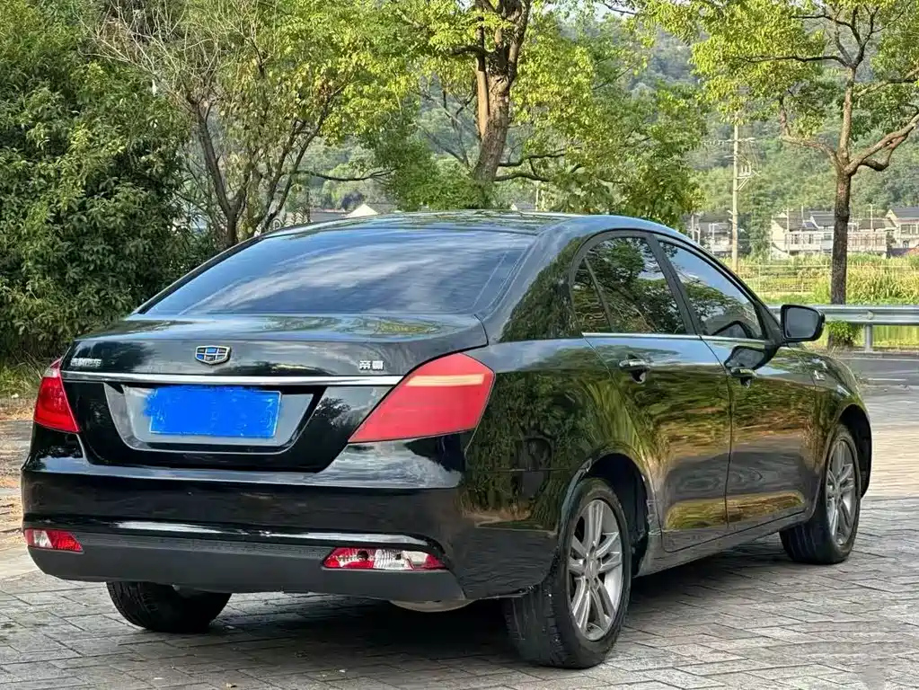 GEELY AUTO EMGRAND 2017