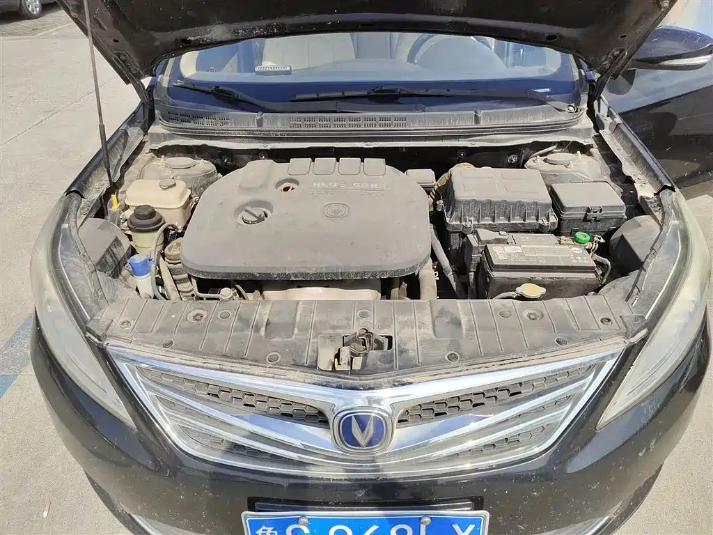 CHANGAN EADO 2014