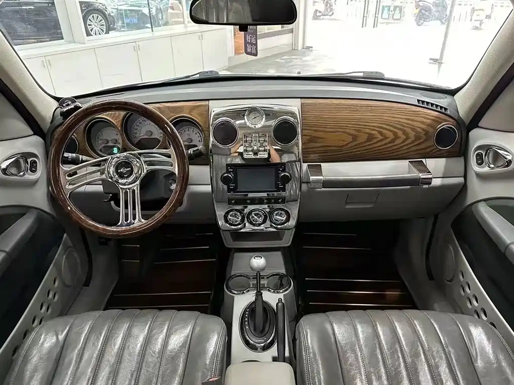 CHRYSLER PT 漫步者 2010