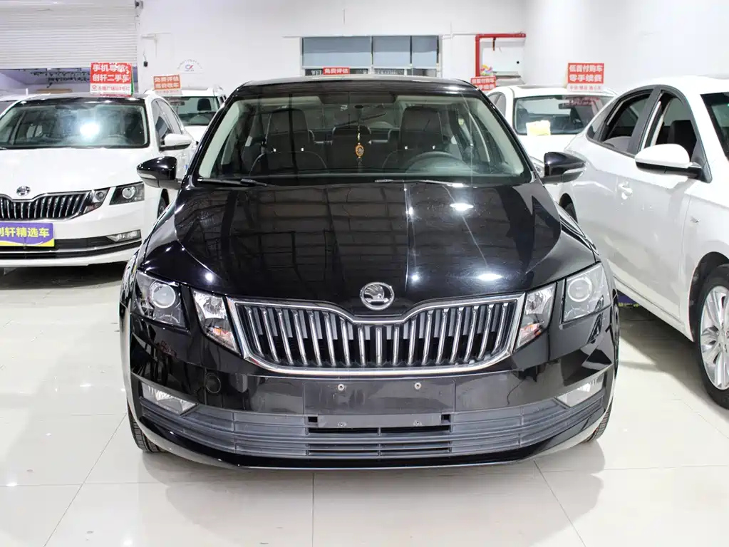 SKODA OCTAVIA 2019
