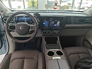 LEAPMOTOR C11  2023 YEAR RANGE-EXTENDING 300&#33298;&#20139; EDITION 2023
