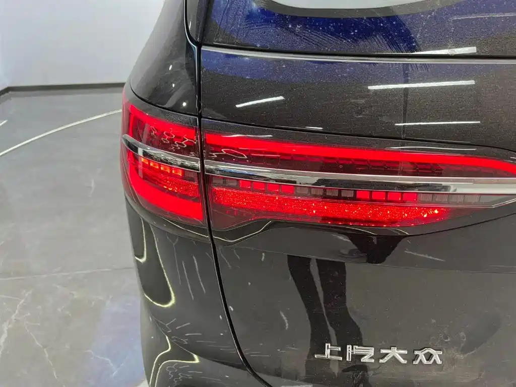 VOLKSWAGEN VILORAN 2024