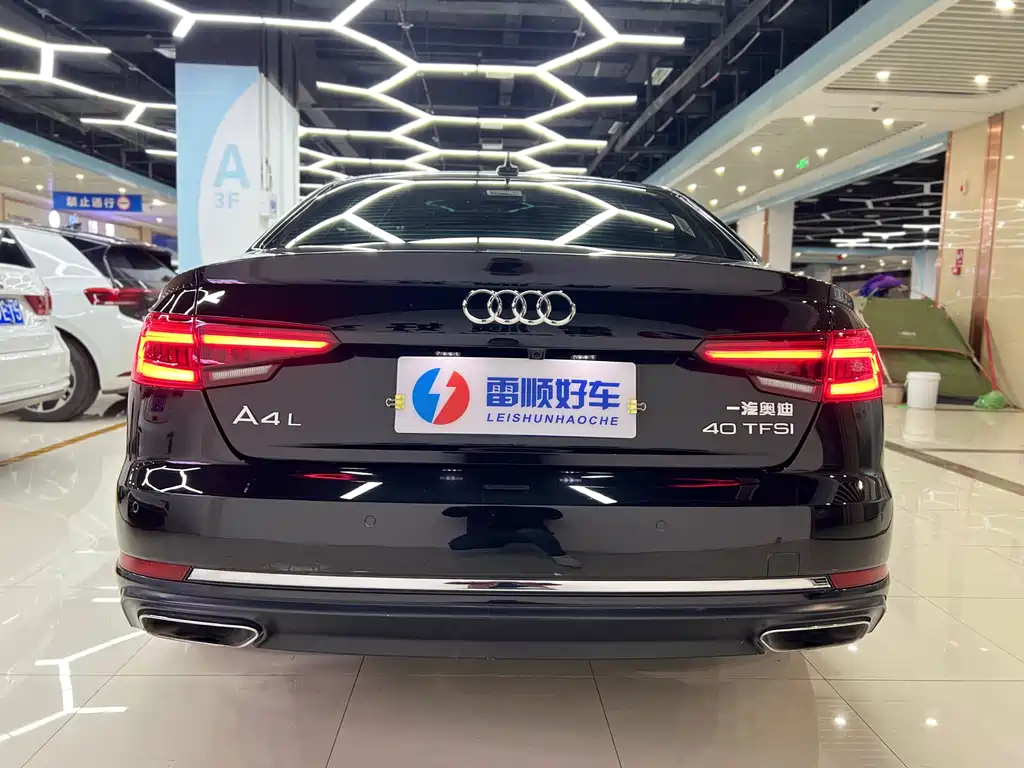 AUDI A4L 2019